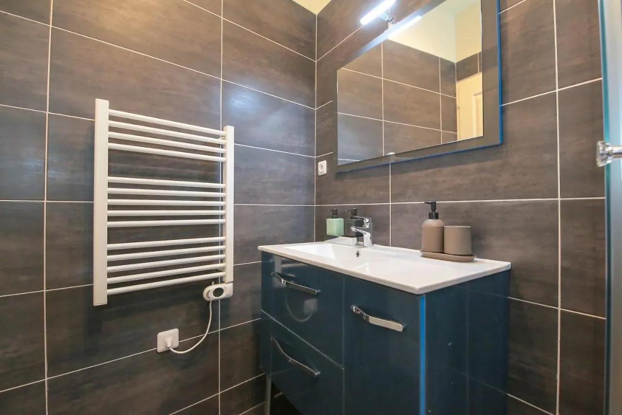 L'Ocean, T2 Hypercentre Chic Et Cosy, Wifi Par Sovalfi Apartment Saint-Etienne